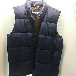 Men's Old Navy armless windbreaker